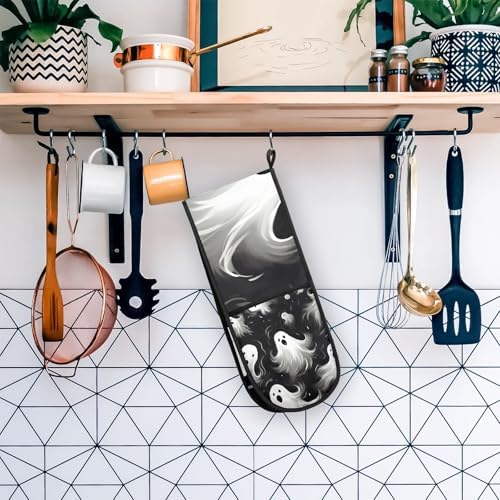 Ghosts Halloween Pattern Oven Mitt
