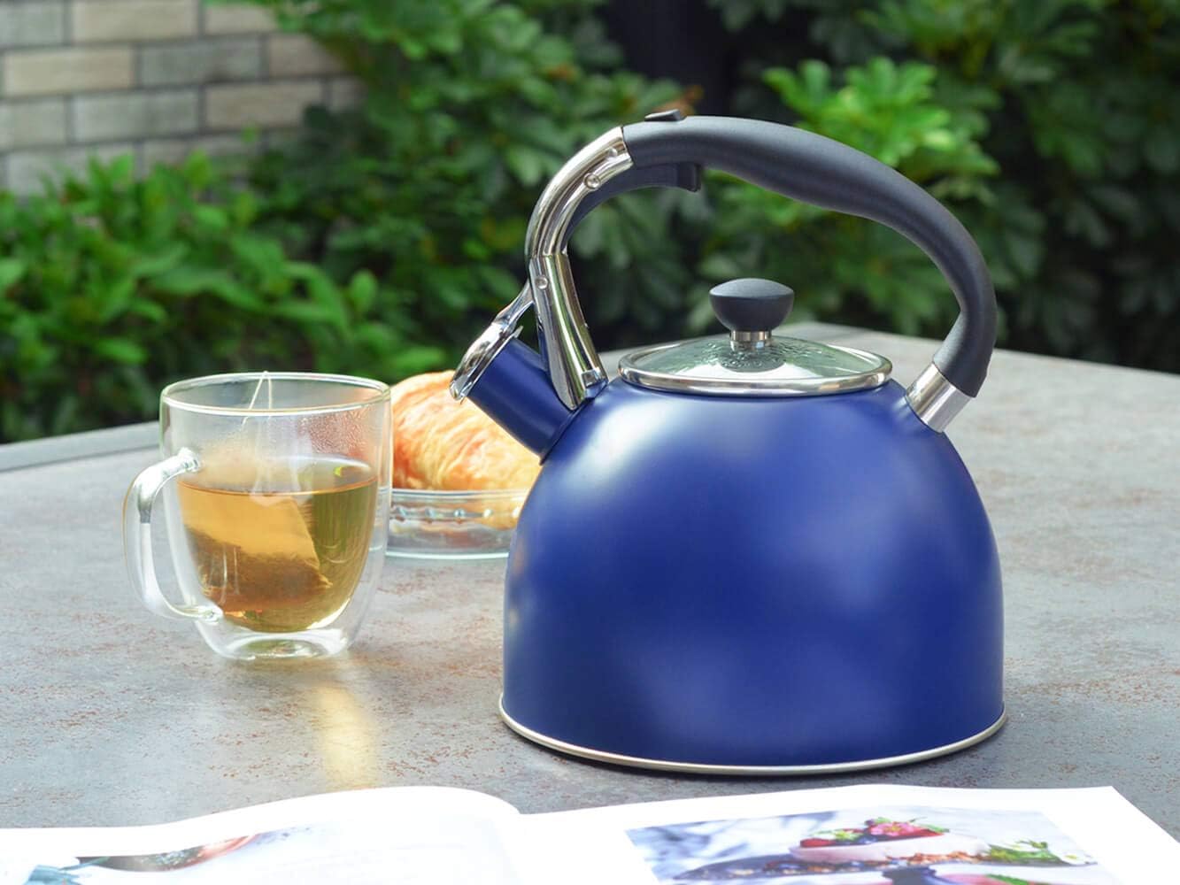 Vivid Design stainless steel tea kettle 26 Quart