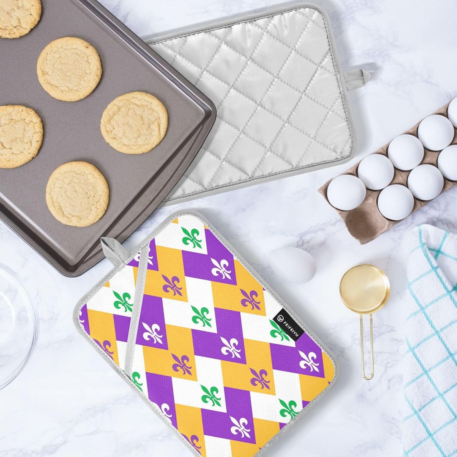 Mardi Gras Thermal Potholders Set