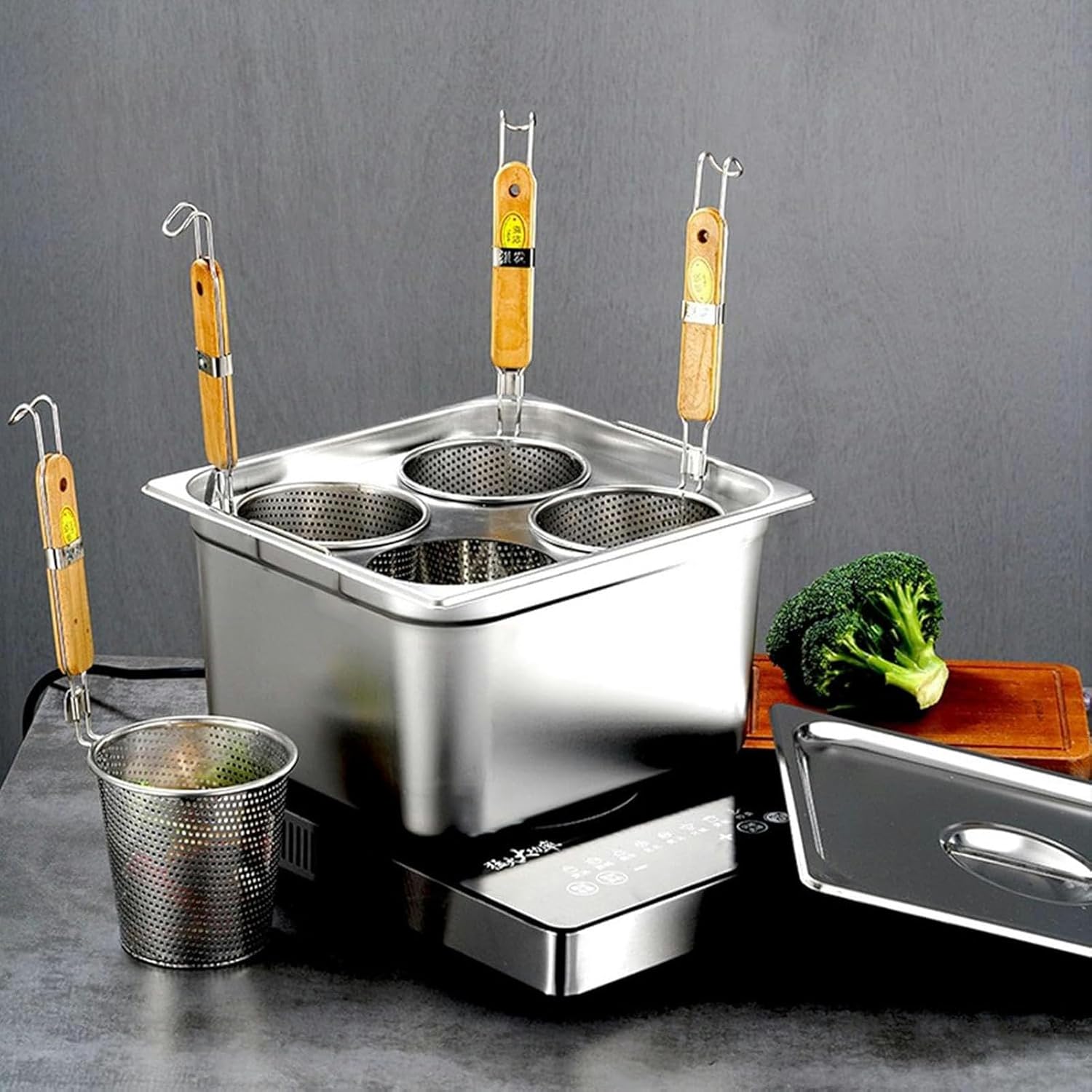 AttreX 4 Holes Square Pot with Colander