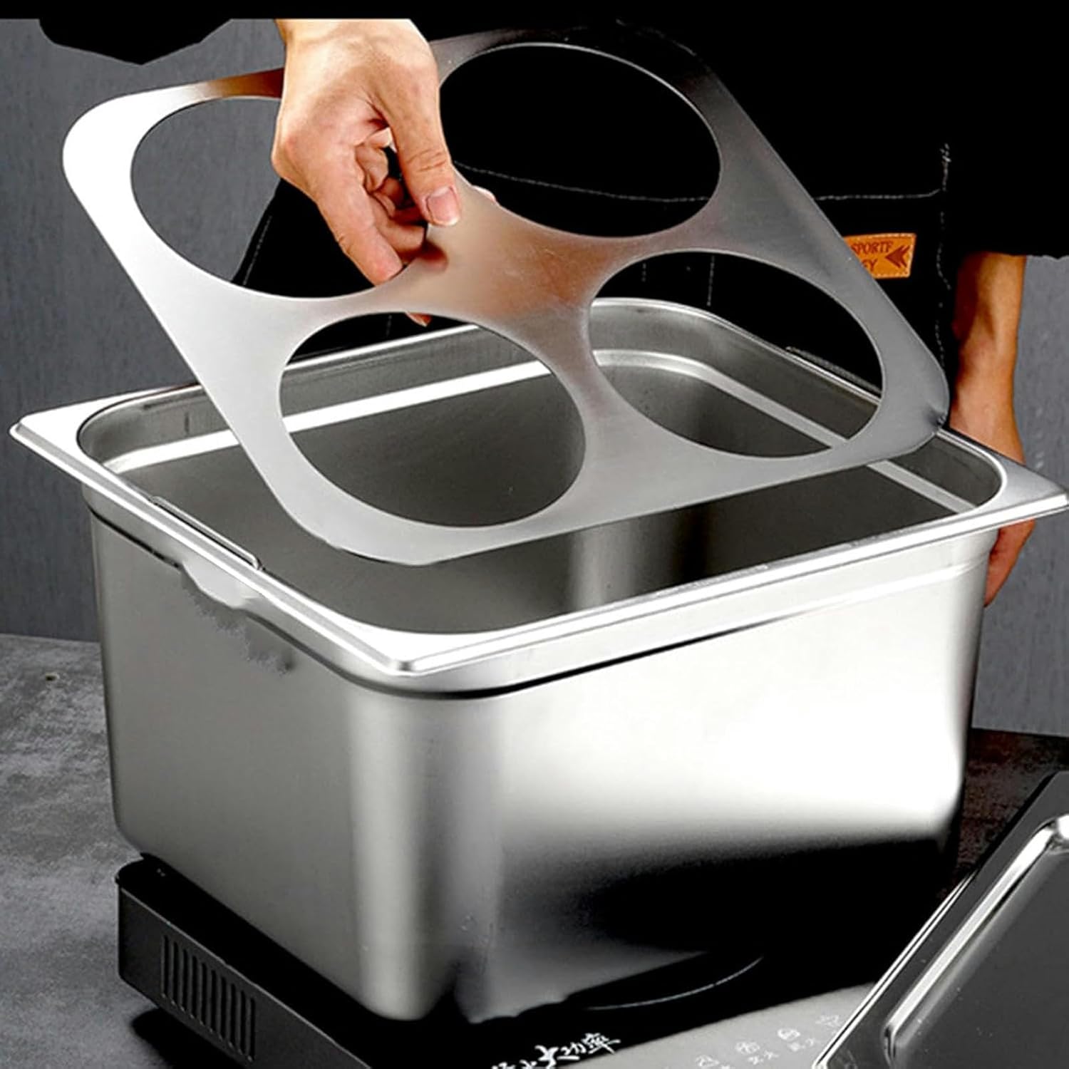 AttreX 4 Holes Square Pot with Colander