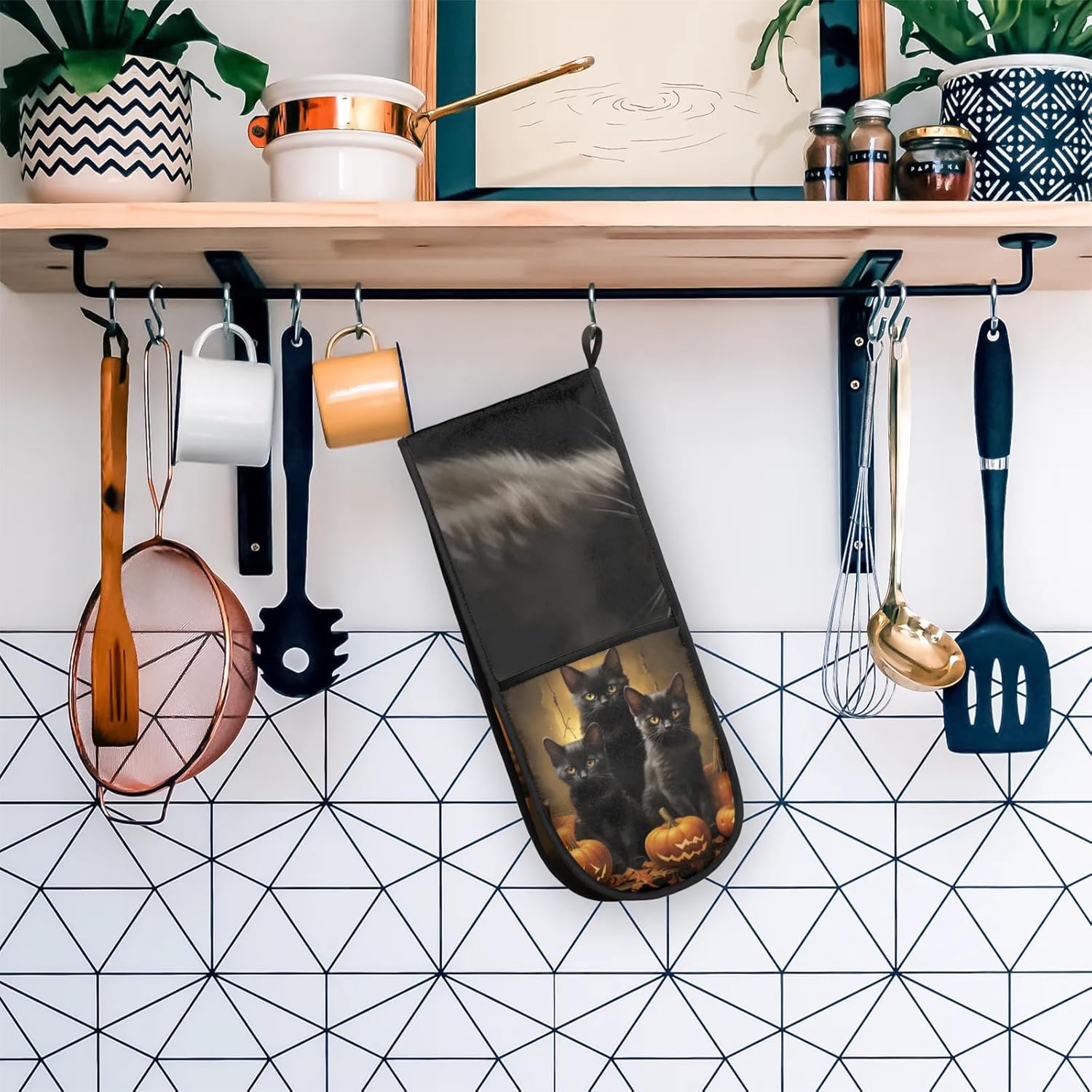 Thick Halloween Oven Mitts by Gublec