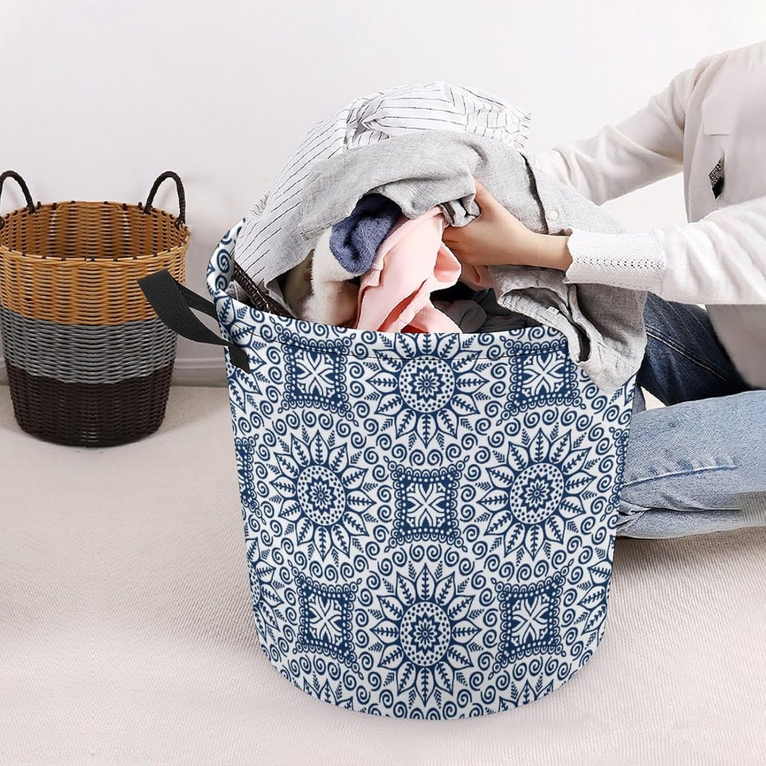 MEIKKO Blue Ethnic Vintage Laundry Hamper