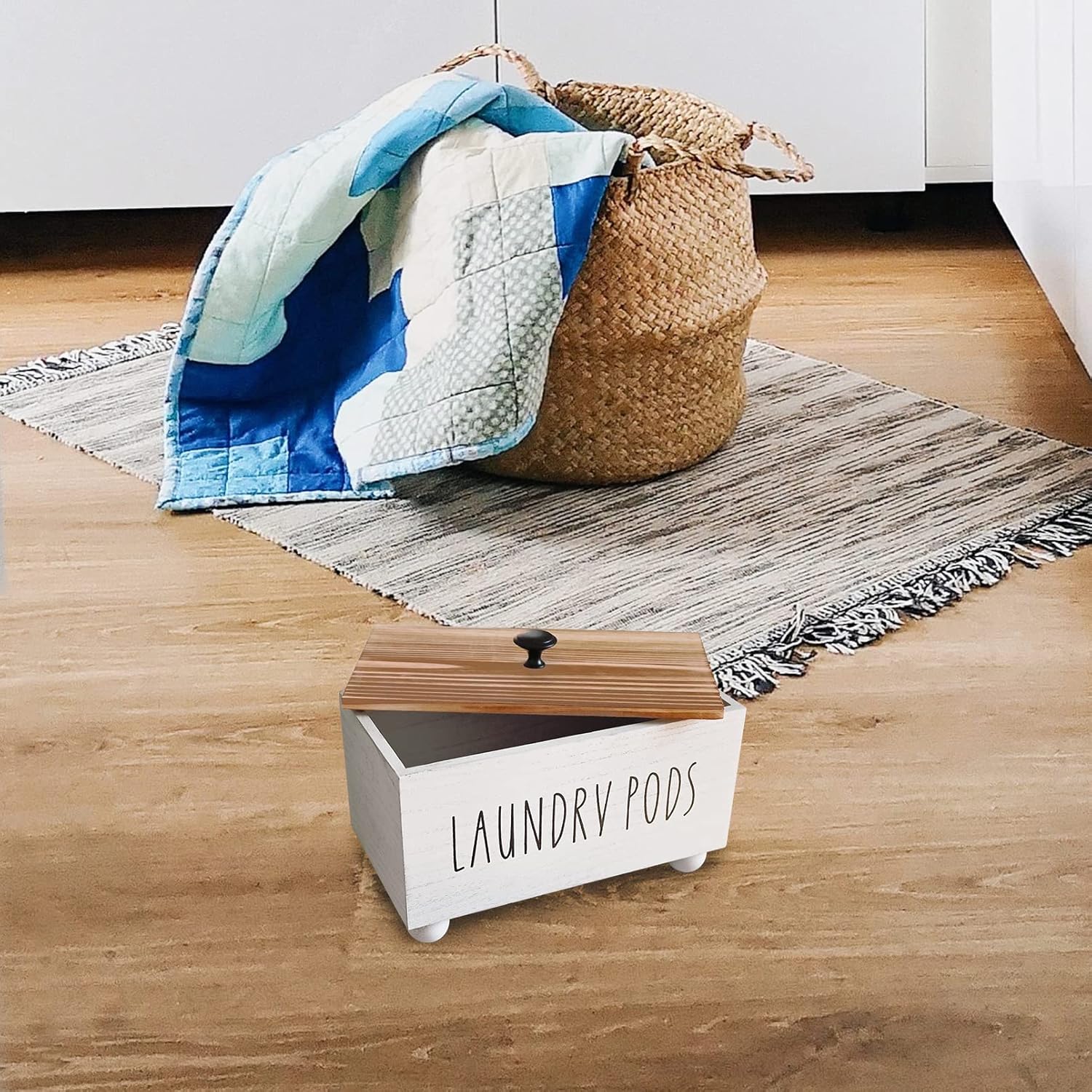 Sturdy Wooden Laundromat Storage with Farmhouse Style Lid